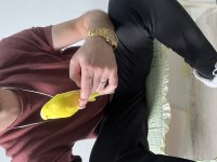 ELE KOLA ALIŞIK UYSAL DİŞİ MUHABBET KUŞU