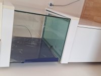 Akvaryum malzemeleri ve dolabı