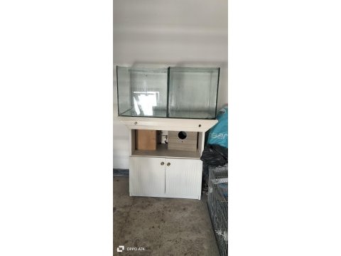 Dolaplı akvaryum